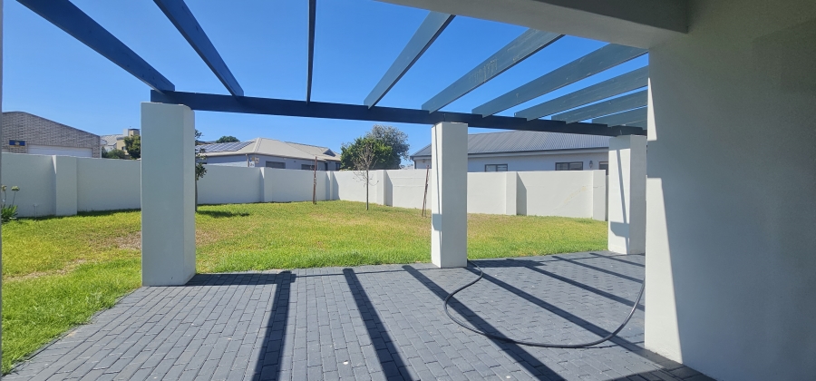 5 Bedroom Property for Sale in Myburgh Park Western Cape